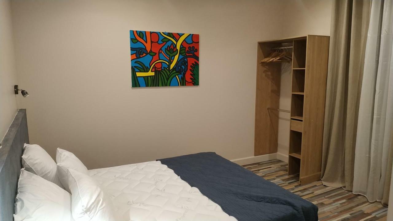 Cote Chambre Hyeres Bagian luar foto